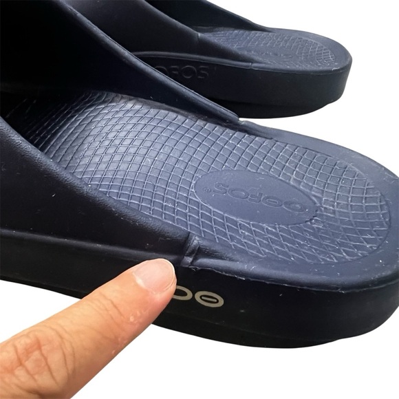 Oofos Ooahh Slides Recovery Comfort Sport Sandals Navy Blue Mens 12 Women 14 - Picture 8 of 11